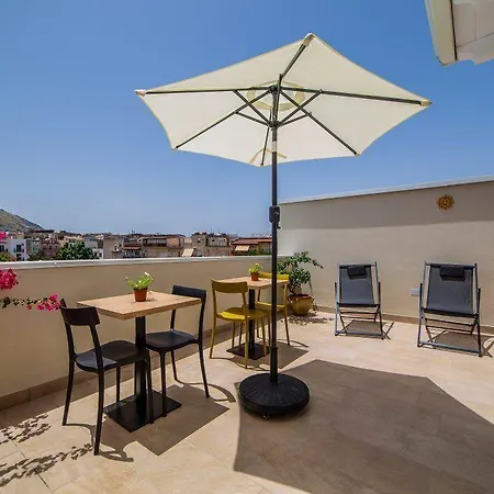 Πανσιόν Ciuri' 4*